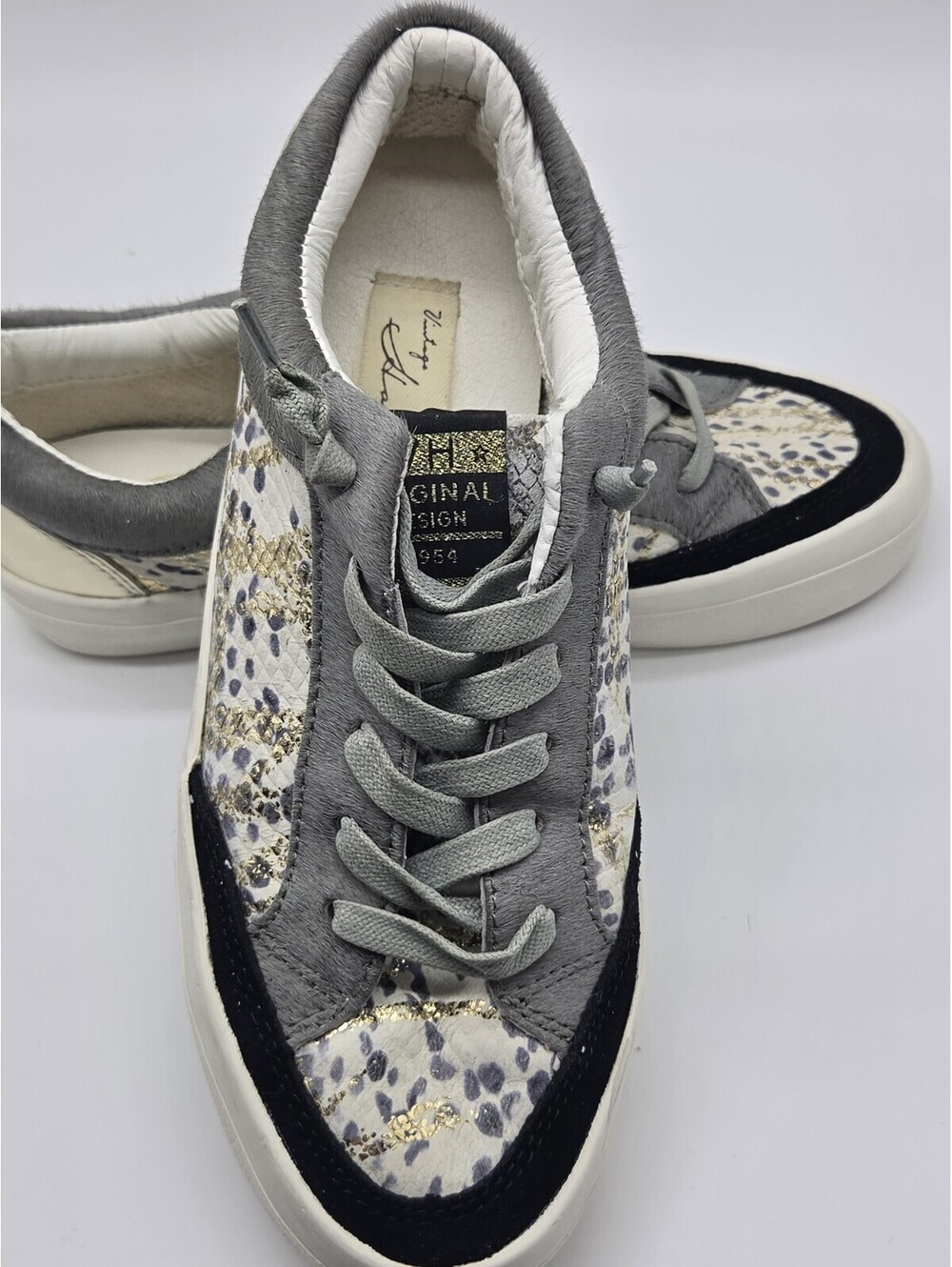 Vintage Havana Spot On Low Top Sneakers Women's 7.5